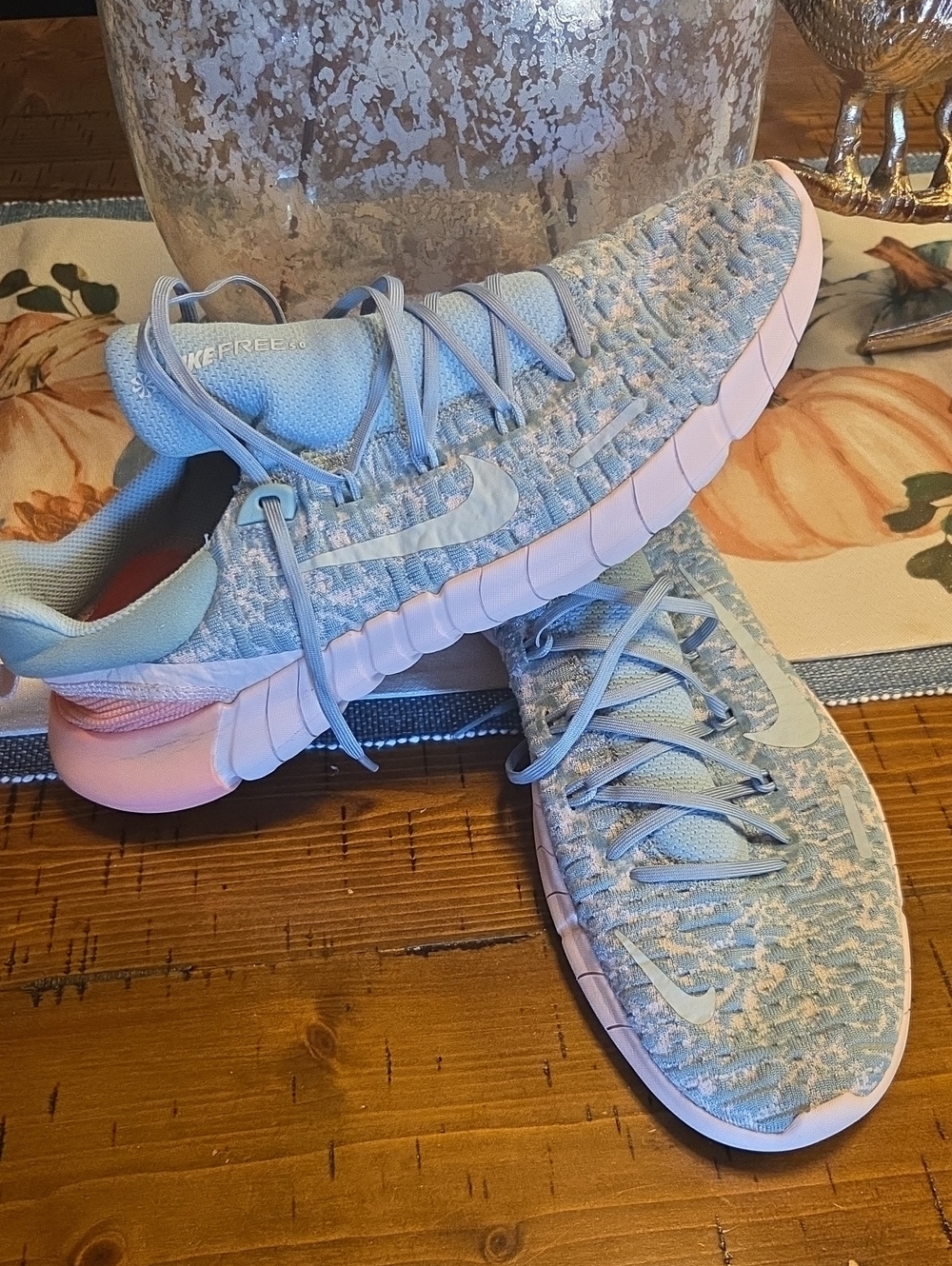 Nike Women's Light Blue and Pink Knit Running Sneakers
